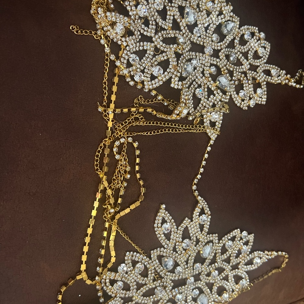 Body accessories - Picture 4 of 6